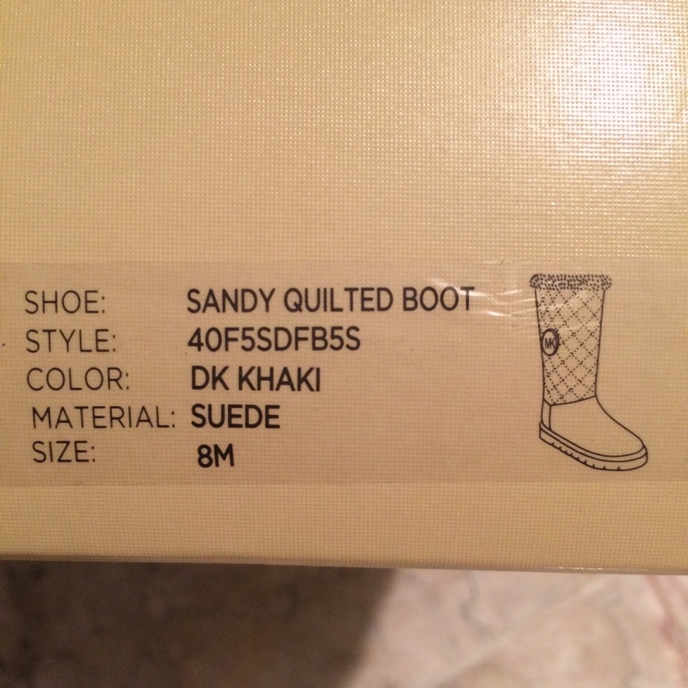 Sandy Quilted Suede Fur Cold Weather Boots - Picture 6 of 16